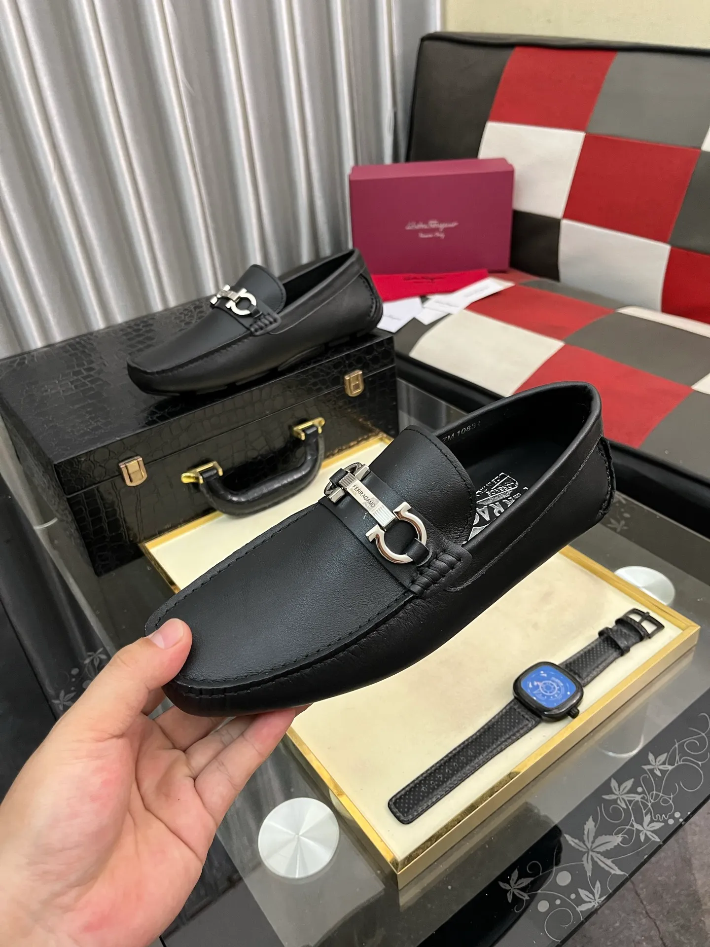 Men's shoes 💰560⌚️⌚️ Ferragamo [Ferragamo] new high-end quality framed shoes. The style is luxurious and elegant, with equal emphasis on practicality and style. We pay special attention to quality and details. The shoe last leather, workmanship and comfort are not inferior! Material: Imported first-layer soft cowhide leather upper ➕Genuine leather lining, code number: 38-446️⃣colors available